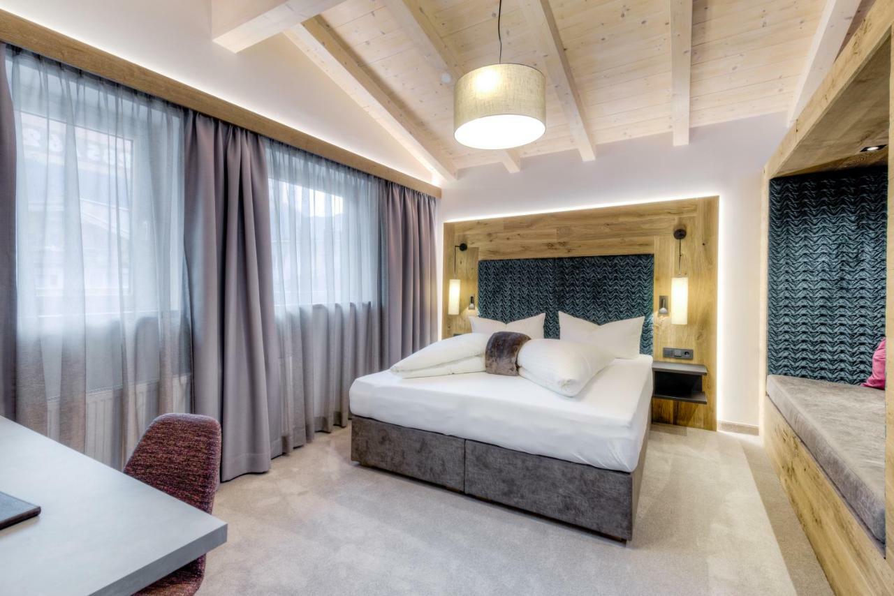 Hotel Rose Mayrhofen Bagian luar foto